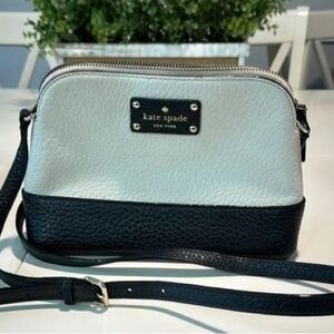Kate spade crossbody purse white/black